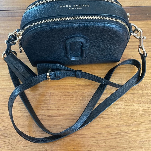 Marc Jacobs Bags Marc Jacobs Shutter Leather Crossbody Bag Poshmark